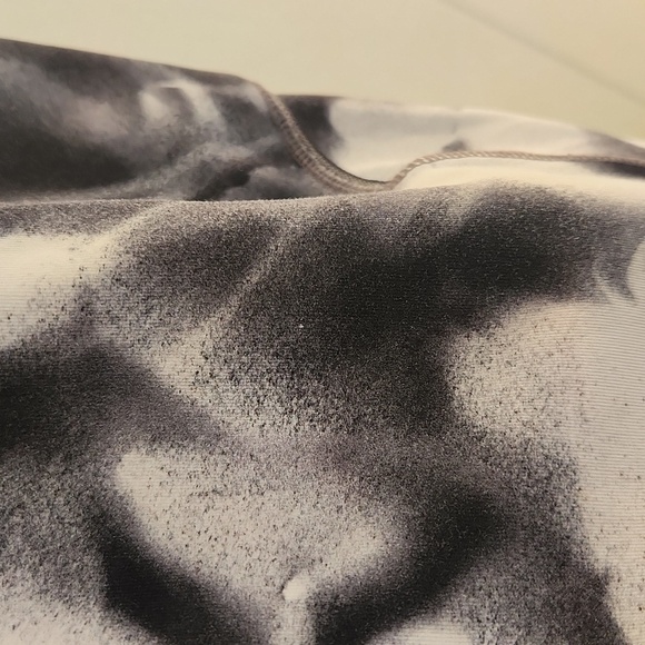 Lululemon Speed Up Crop Black Grey White Size 10 - Picture 16 of 16